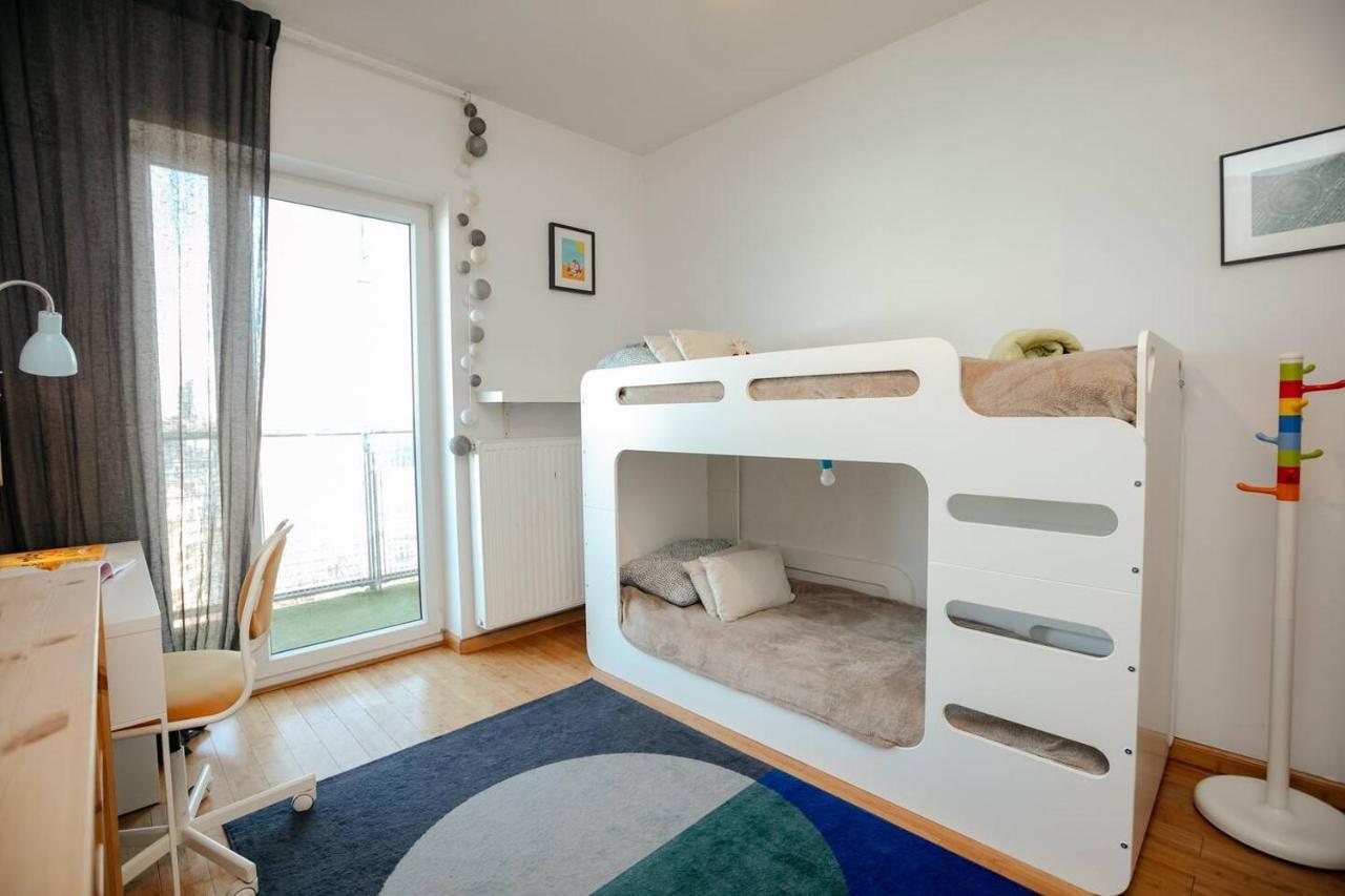 Dwupoziomowy, Rodzinny Apartament. Ochrona, Garaz. Warsaw Luaran gambar