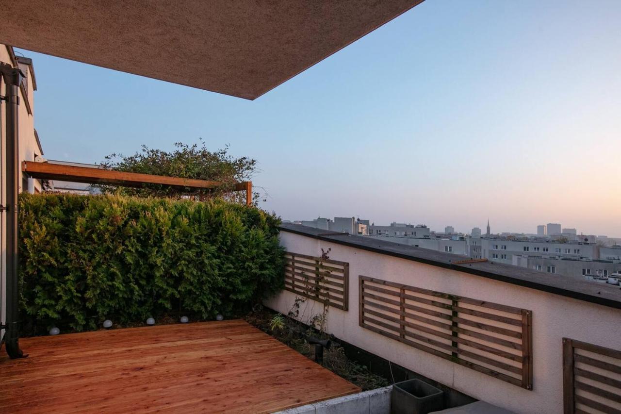 Dwupoziomowy, Rodzinny Apartament. Ochrona, Garaz. Warsaw Luaran gambar