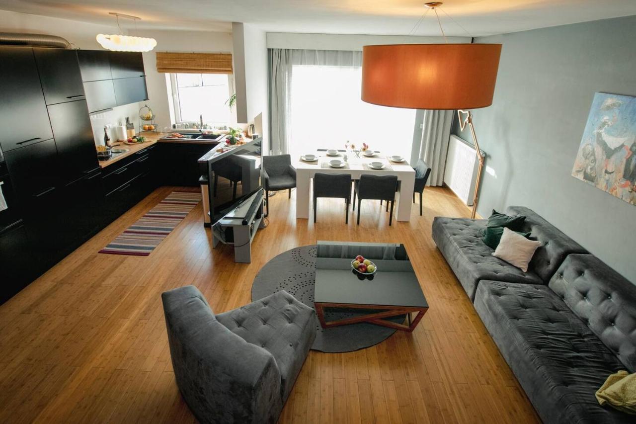 Dwupoziomowy, Rodzinny Apartament. Ochrona, Garaz. Warsaw Luaran gambar